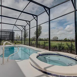 Close To Disney Huge Luxury King Suites/pool/jacuzzi Davenport